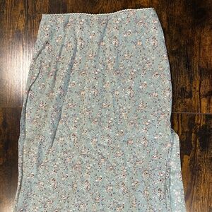 Brandy Melville Flower Skirt